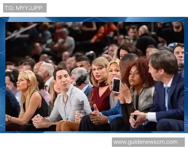 霉霉分享与足球明星的友谊故事与运动激情的碰撞瞬间