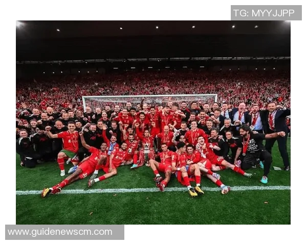 2019年足球明星阵容揭秘各国球员表现与成就分析